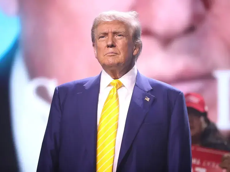 Trump scarica su Zelensky la crisi del petrolio. Ma Hormuz resta quasi paralizzato