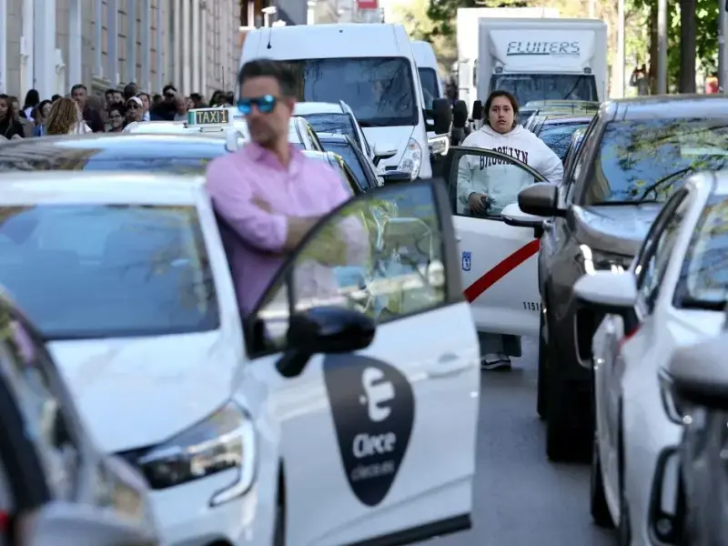 Secondo uno studio, nelle città europee sta diventando quasi impossibile spostarsi senza la macchina