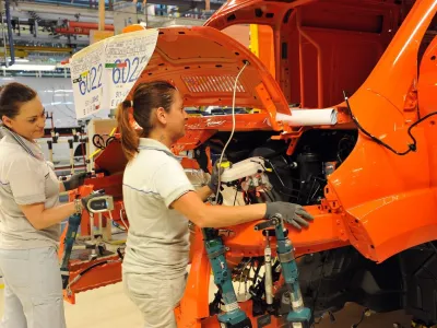 Stellantis, 22 miliardi per ripulire il bilancio suscitano allarme