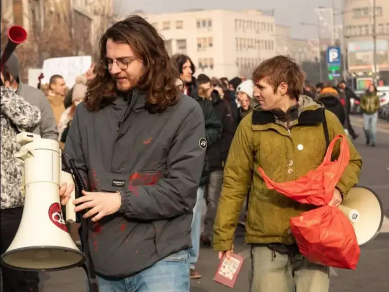Gli studenti serbi da un anno in esilio nell’Europa che tace. Il nostro incontro a Zagabria