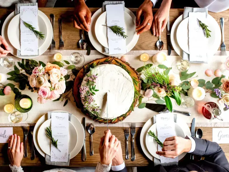 L’estrema destra francese a tavola con l’élite imprenditoriale del Paese