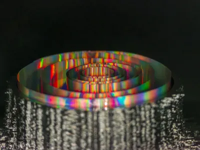 Giuliana Storino è a Venezia alla Galleria 10 & zero uno con "Canto alla durata"