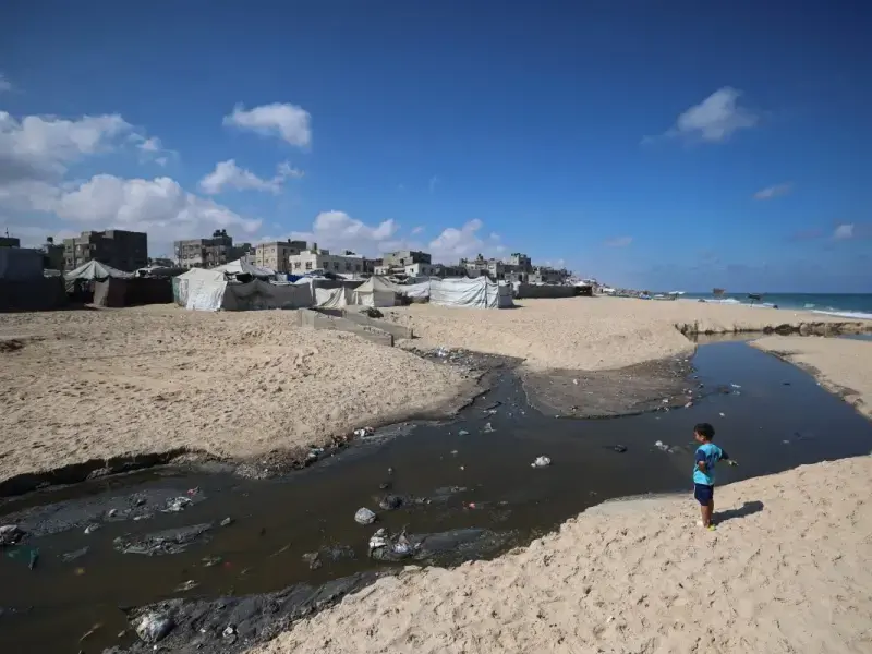 In Israele sta iniziando a mancare l’acqua potabile perché Israele ha distrutto gli impianti di depurazione a Gaza