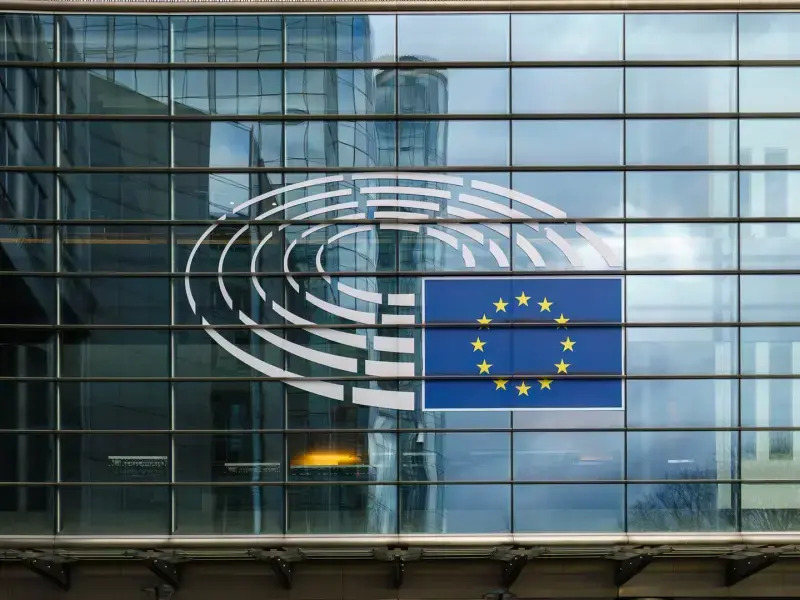Finanza sostenibile, si allarga il confronto sulla revisione del regolamento Sfdr