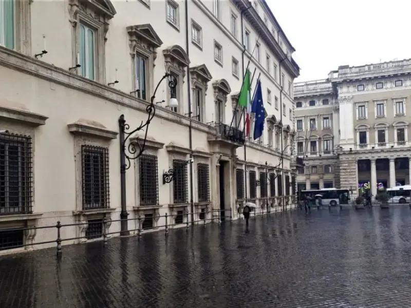 Il Governo Meloni proroga il blocco di Schengen con la Spagna per la “sicurezza”. Bugie al potere