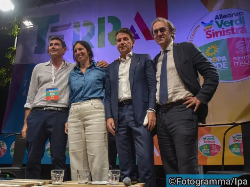 La destra è in difficoltà ma il tempo stringe: Schlein e Conte devono accelerare sull’accordo