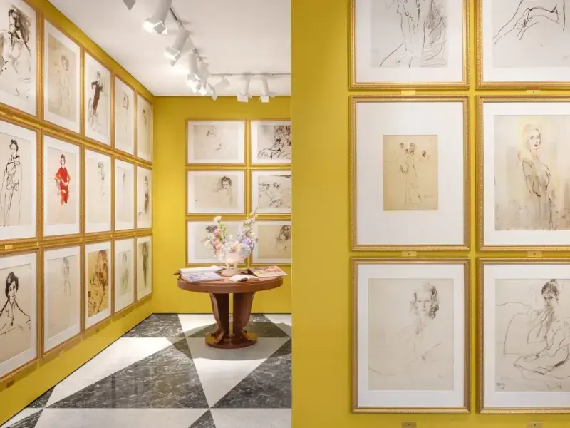 Acne Paper ha messo in mostra per la prima volta 70 disegni di René Bouché che ritraggono 70 donne che hanno fatto la storia