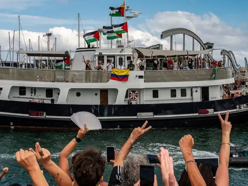 Global Sumud Flotilla: la rotta verso Gaza continua
