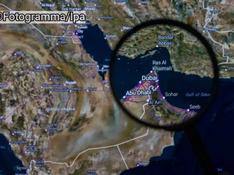 Da Hormuz a Beirut. Il mondo appeso a due fragili tregue