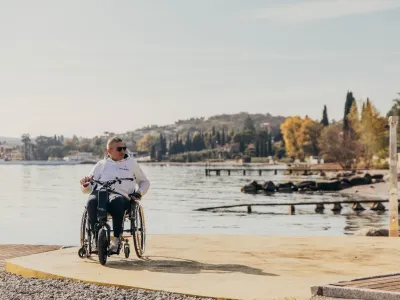 Lago di Garda, l’accessibilità diventa sistema: nasce World4All®, il turismo inclusivo come leva strategica