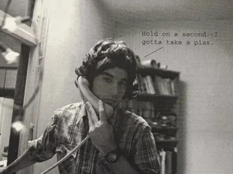 Sono stati ritrovati i Piss Poems di Sufjan Stevens, il blocchetto in cui da giovane il cantautore scriveva una poesia ogni volta che gli scappava la pipì