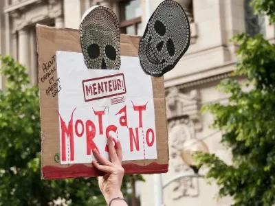 La Francia in rivolta sui pesticidi riscrive il rapporto tra scienza e potere