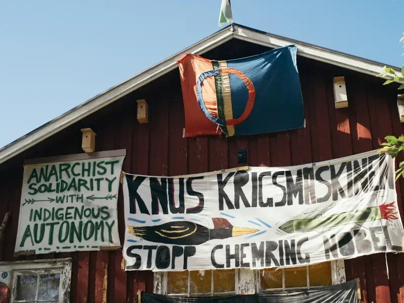 O gli esplosivi o l’ambiente. Che cosa hanno fatto gli attivisti per salvare il fiordo di Oslo