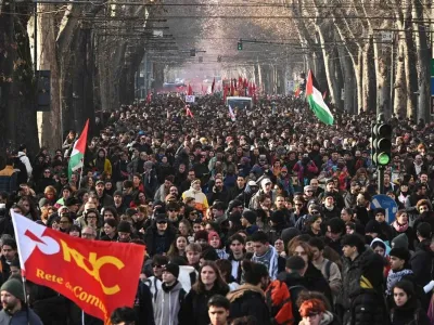 Cosa è successo alla manifestazione di Askatasuna a Torino