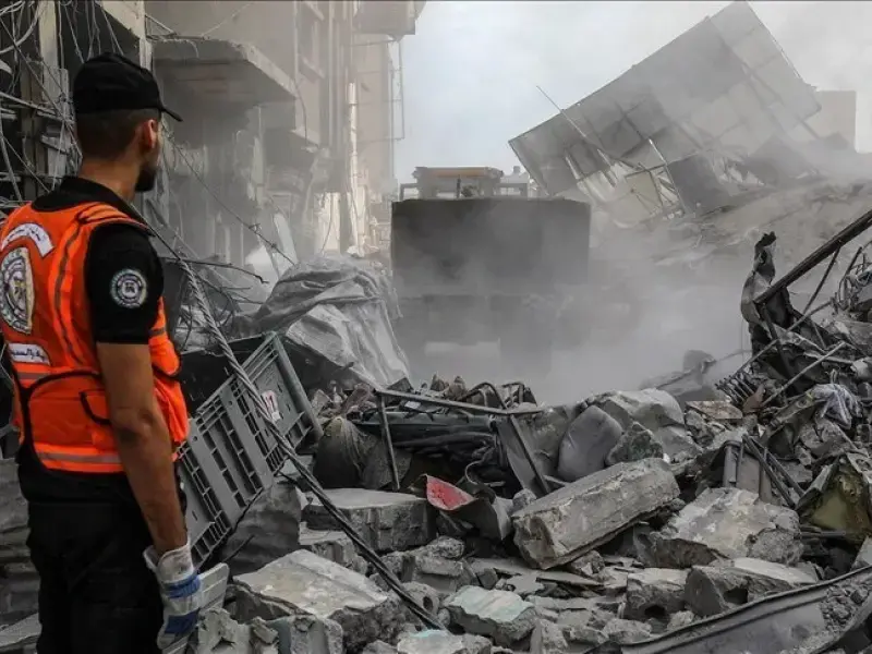 Gaza: i corpi di 8.000 palestinesi sotto le macerie, nebbia fitta sul futuro