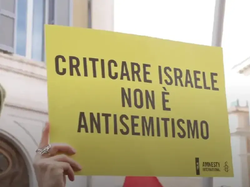 Ddl Antisemitismo, in centinaia a Montecitorio contro “norma-bavaglio”. Manifestazioni in tutta Italia.