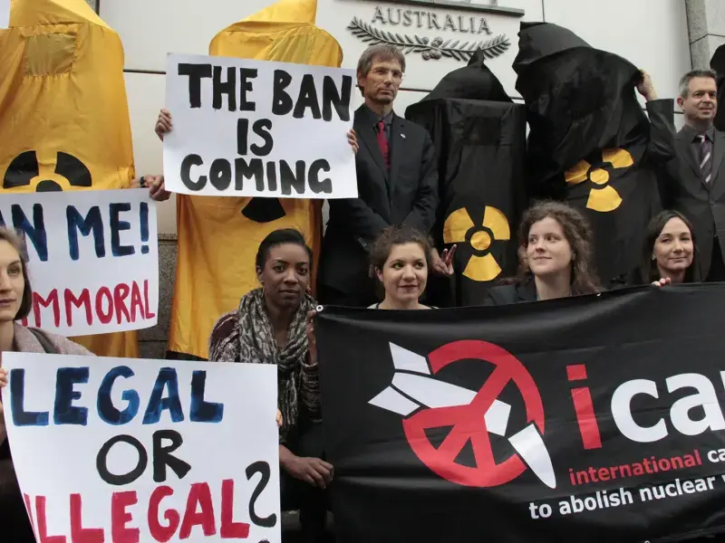 Gli istituti finanziari si riavvicinano al business delle armi nucleari