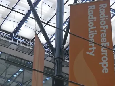 Chi ha paura di Radio Free Europe? Gli interessi convergenti di Trump, Orbán e Putin