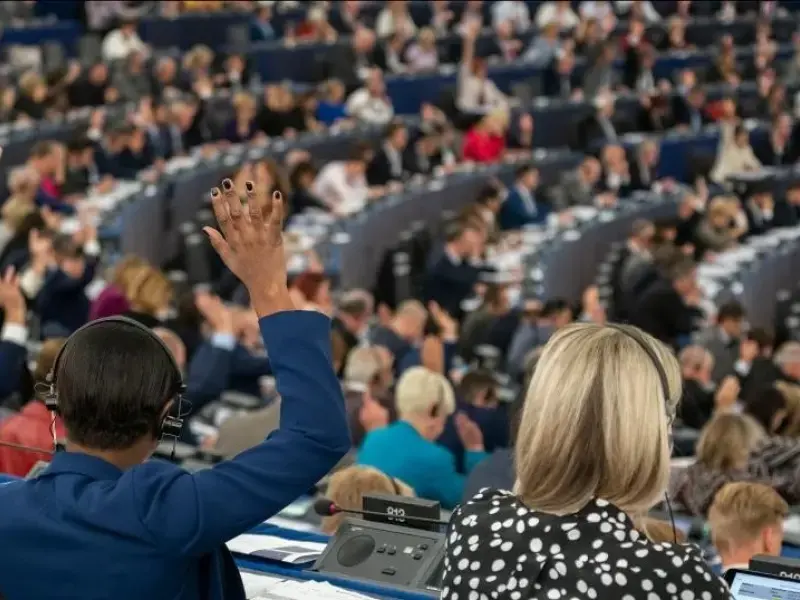 La relazione DEVE approvata: i diritti umani prima di tutto