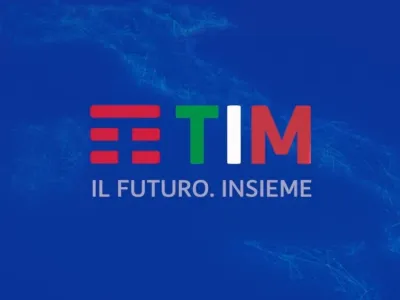 Poste scala Tim per la “sovranità tecnologica”. Dopo 30 anni di fallimenti privati torna lo Stato