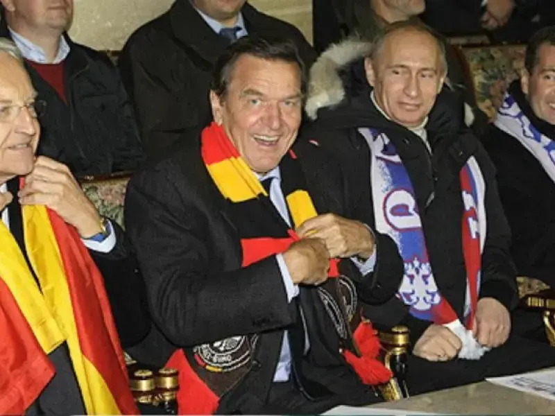 Gerhard Schröder e il pacifismo dei carnefici