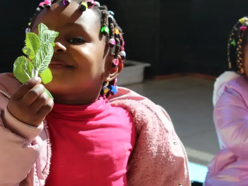 Pianoterra supporta la genitorialità per migliorare il futuro