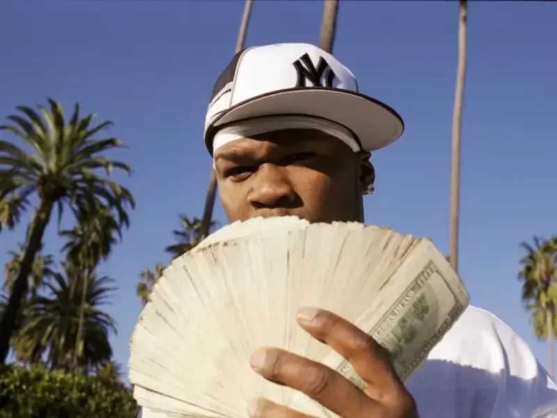 Torneremo a usare i contanti, per colpa delle guerre in Medio Oriente