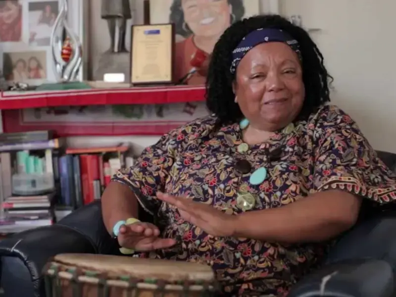 Diana Ferrus, i versi della giustizia per le donne khoisan