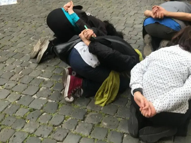 Privati di ogni dignità