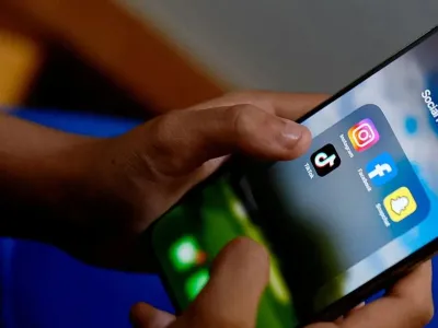 Australia: il divieto dei social per i minori di 16 anni si rivela inefficace