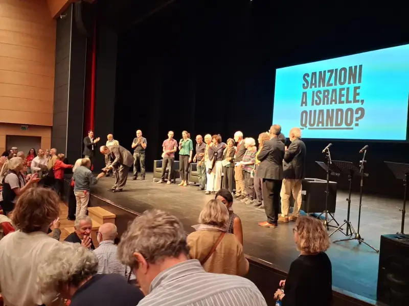 Ebrei e palestinesi: quale convivenza è possibile? Incontro al Teatro Elfo Puccini a Milano