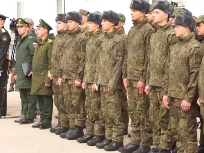 Chi sono i soldati russi che Putin sta mandando al macello in Ucraina