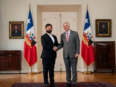 Cile: Boric conclude il suo mandato facendo riferimento al «virus d’altezza»