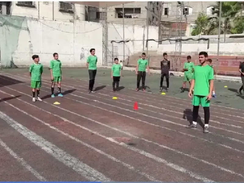 Questo popolo ha sette anime. Quarta puntata Una squadra di calcio a Daraj, in mezzo alle rovine.
