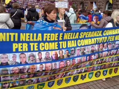 Kiev: i famigliari dei soldati ucraini dispersi chiedono il cessate il fuoco e la verità sui loro cari
