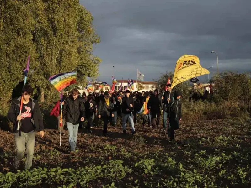 “La pace è qualcosa che si fa”. Il 25 aprile del Movimento no base di Pisa a Camp Darby
