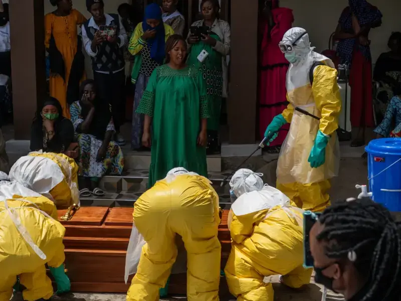 Rd Congo: trasferiti in Kenya i cittadini USA esposti o positivi a Ebola