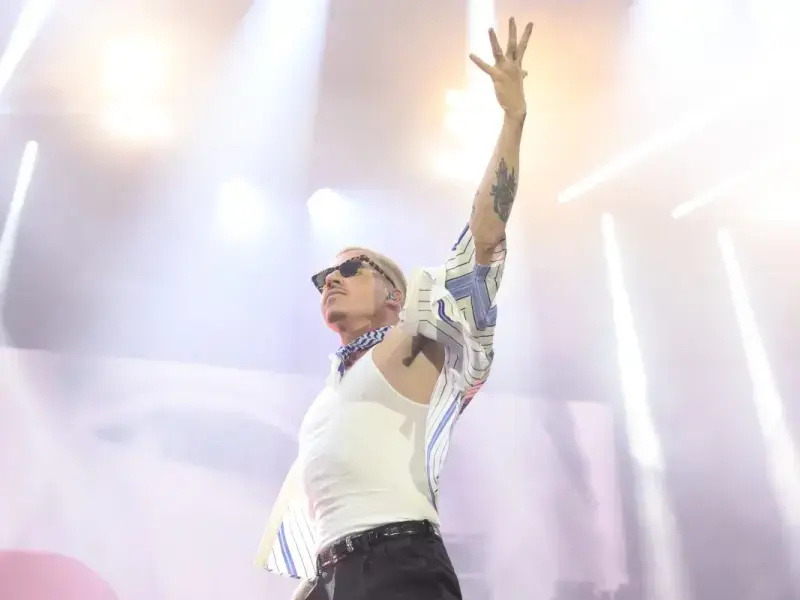 Macklemore ha donato tutti i soldi guadagnati nel tour di Ed Sheeran a organizzazioni umanitarie che aiutano i palestinesi