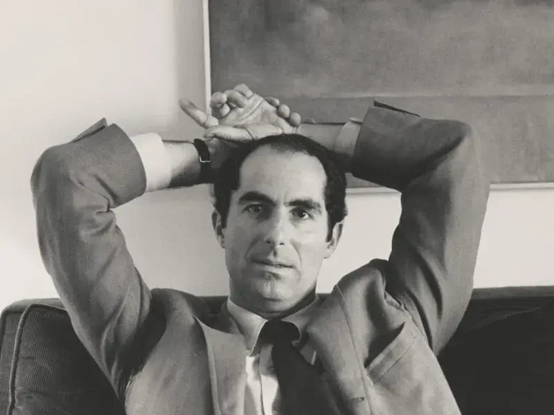 Quando è uscito, Operazione Shylock era “solo” un romanzo che parlava di Philip Roth. Adesso è un romanzo che parla del nostro mondo