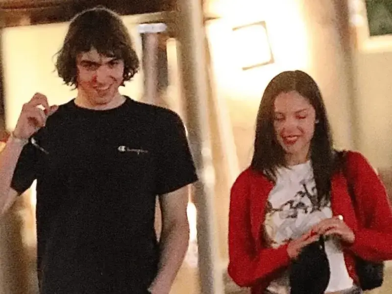 La coppia formata da Cameron Winter e Olivia Rodrigo è un enigma che nemmeno i social riescono a risolvere