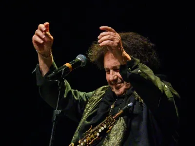 Tra me e il mio colonizzatore